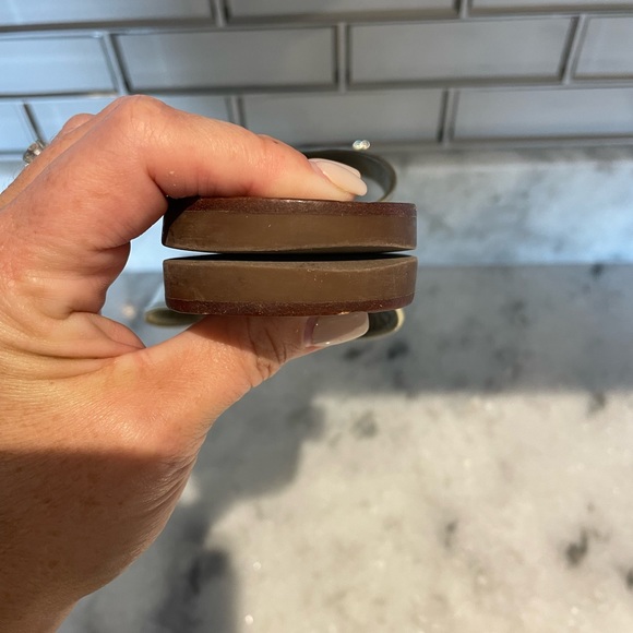 Tory Burch leather sandals. Great condition. Slight wear but still looks good. - Picture 6 of 9